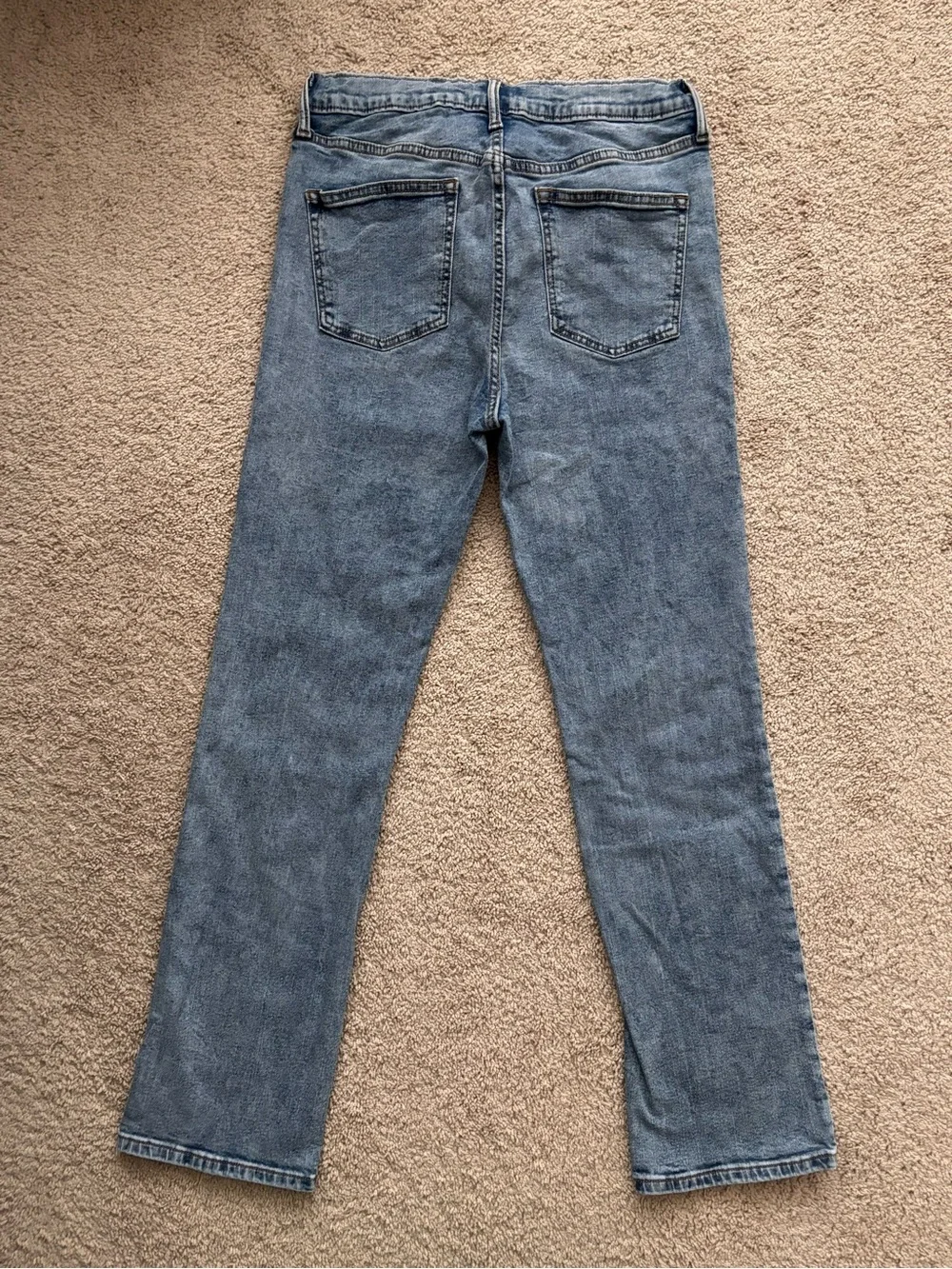 Old Navy Boy’s size 18 (teens) Washed Blue Straight Jeans